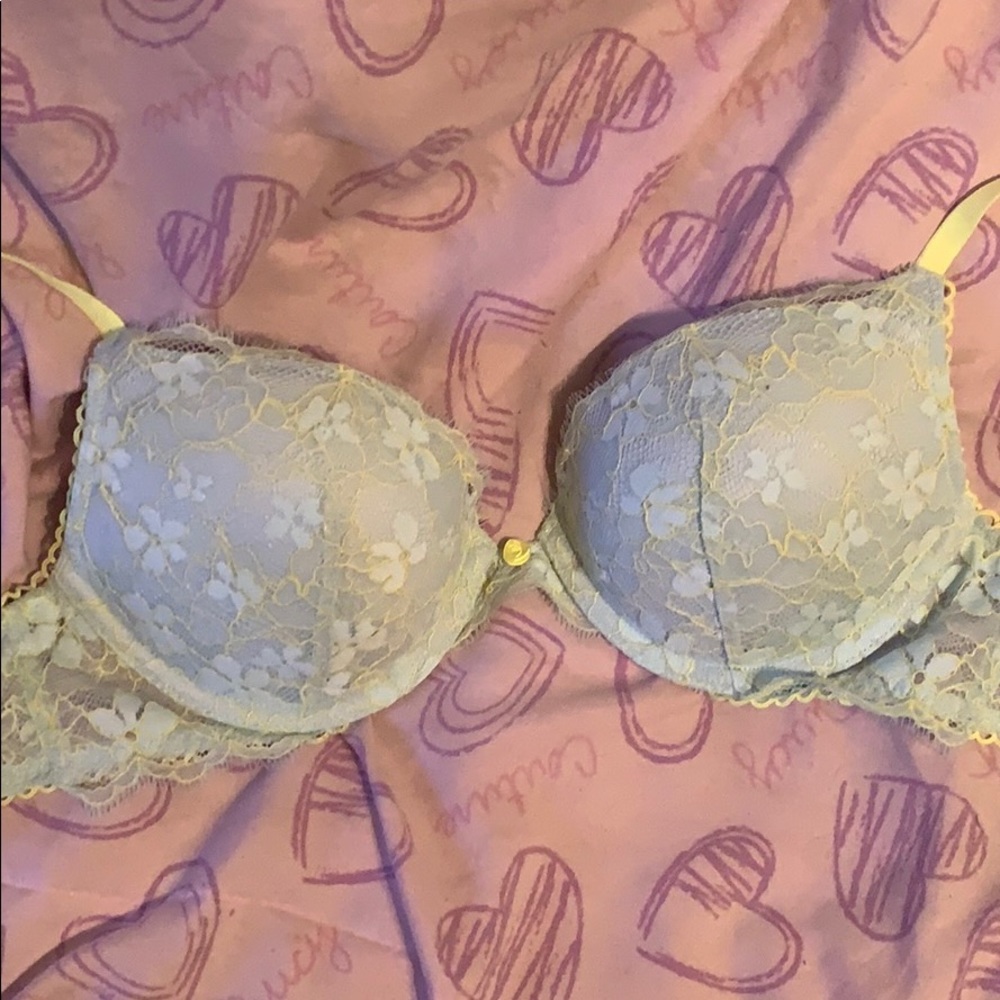 Victoria’s Secret bra